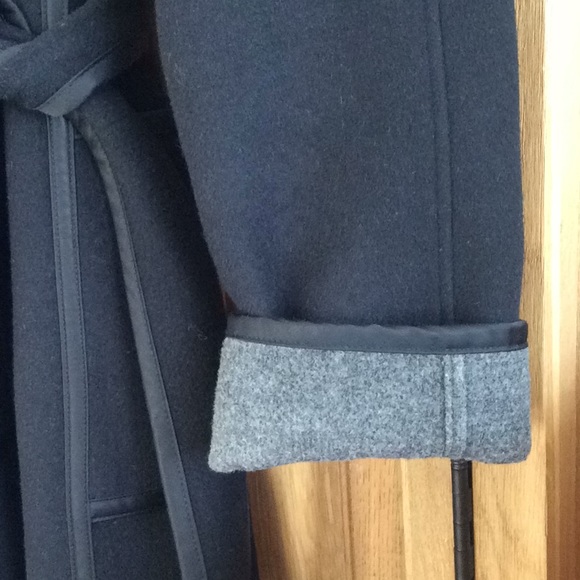 Talbots black wool coat with gray trim, size 4 - Picture 4 of 8